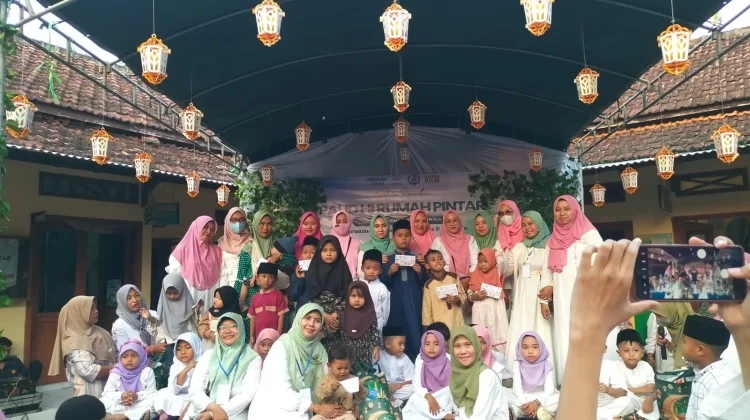 PAUD HI Rumah Pintar Tanamkan Empati lewat Berbagi dengan Anak Yatim