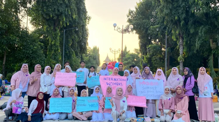 Aksi Simbolik Peringatan Hari Perempuan Internasional 2026 Digelar di Taman Bung