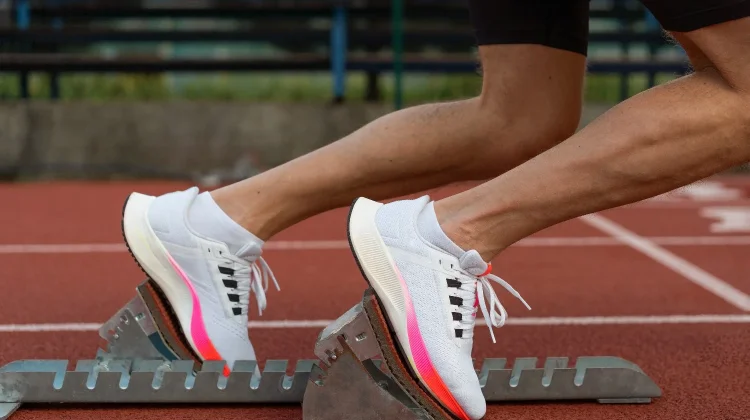 Penelitian Terbaru, Sepatu Lari Tebal Ubah Gaya Berlari