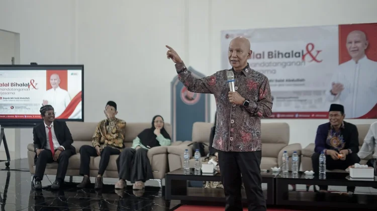 Pemberdayaan Ekonomi, MH Said Abdullah Beri Modal kepada Wali Murid FIES