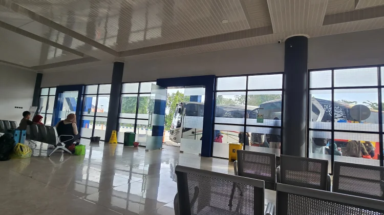 Arus Balik Terminal Arya Wiraraja Alami Peningkatan Penumpang Signifikan