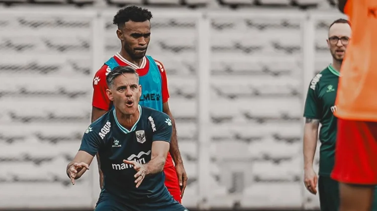 Lanjutkan Pondasi STY dan Kluivert, Herdman Bangun Timnas Lebih Kompetitif