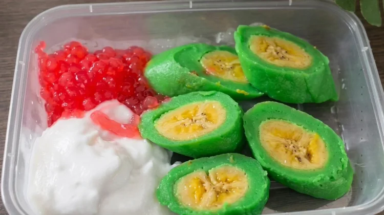 Segarnya Es Pisang Ijo Warisan Kuliner Nusantara