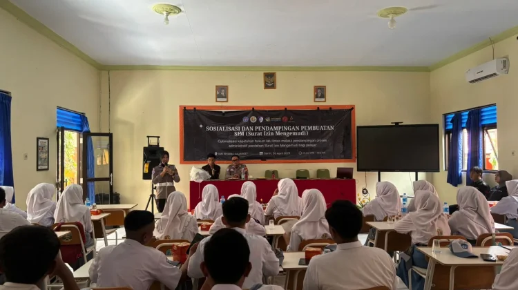 Satlantas Sumenep Police Goes To School di SMK 1 Kalianget