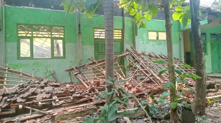 SMPN 2 Kalianget Terima Bantuan Revitalisasi Bencana Dari Pemerintah Pusat