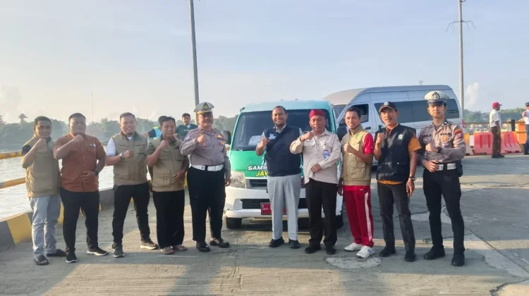 Jemput Bola ke Kepulauan, Samsat Keliling Layani Warga Pulau Raas