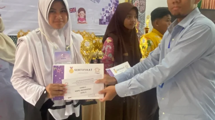 Siswi SMP Sumenep Raih Juara 1 Bergengsi