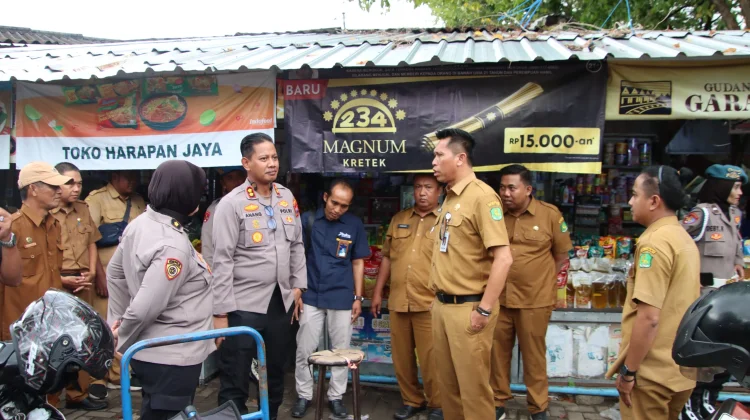 Sidak Minyakita, Kapolres Sumenep Pastikan Stok Aman