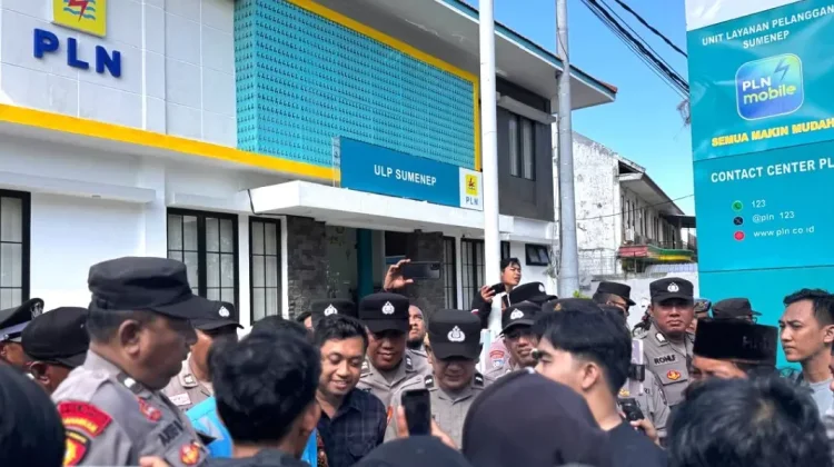 Polemik Lahan dan Jaringan Listrik, Warga Geruduk PLN Sumenep