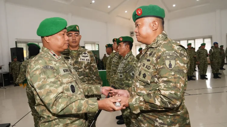 Danrem Bhaskara Jaya Serahkan Jabatan Dandim Sumenep