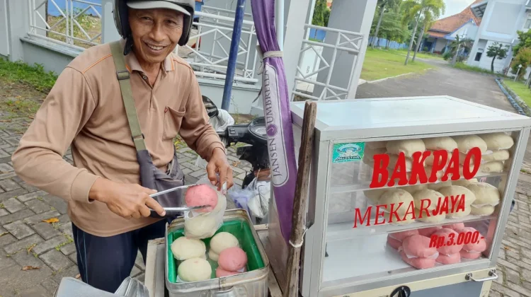 Arifin, Jual Bakpao sejak 1983