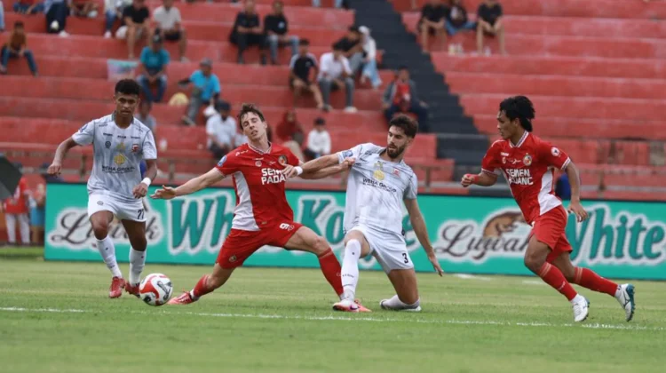 Madura United Bidik Kemenangan atas Bali United, Suporter Optimis Bertahan