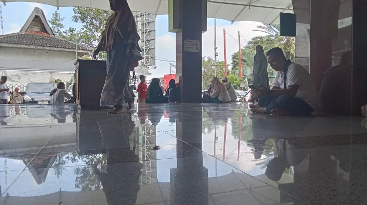 Masjid Agung Kota Batu, Tempat Singgah Favorit Pelancong