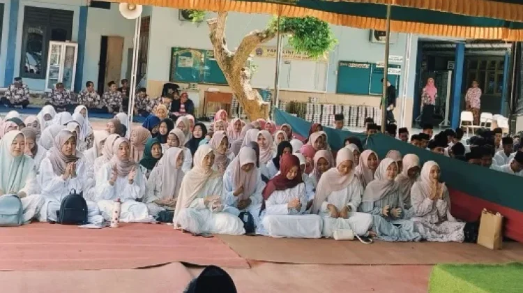 SMAN 1 Ambunten Gelar Pembinaan Mental Siswa Mendekati Kelulusan 2026