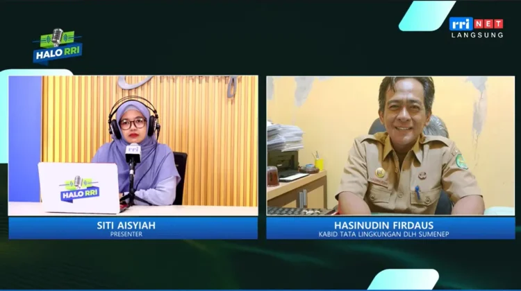 Warga Adukan Pohon Ganggu Kabel Listrik di Program Halo RRI