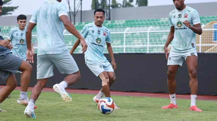 Pemain Madura United Diminta Fokus Penuh Lawan Bhayangkara FC