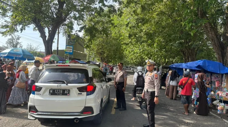 Satlantas Polres Sumenep Kawal dan Amankan Keberangkatan JCH Kloter 78
