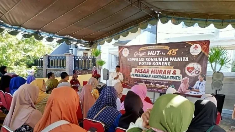 HUT Ke-45, Koperasi Potre Koneng Sumenep Gelar Pasar Murah dan Pengobatan