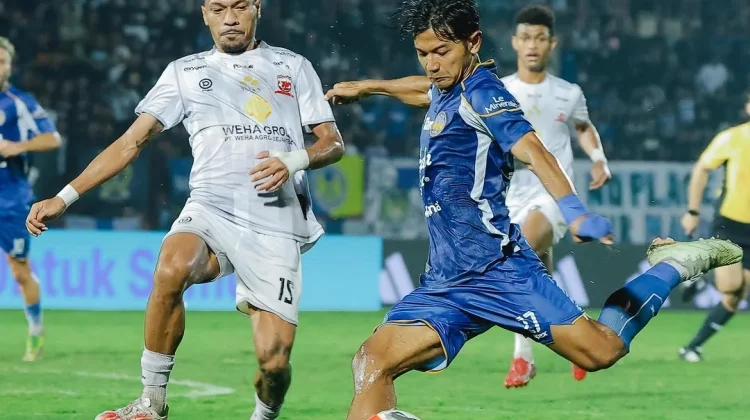 Bungkam Madura United 2-1, Van Gastel Akui Timnya Kewalahan di Babak Kedua