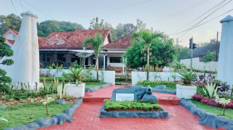 Gerbang Bersejarah Bekas Kraton Parsanga Kini Tampil Lebih Asri