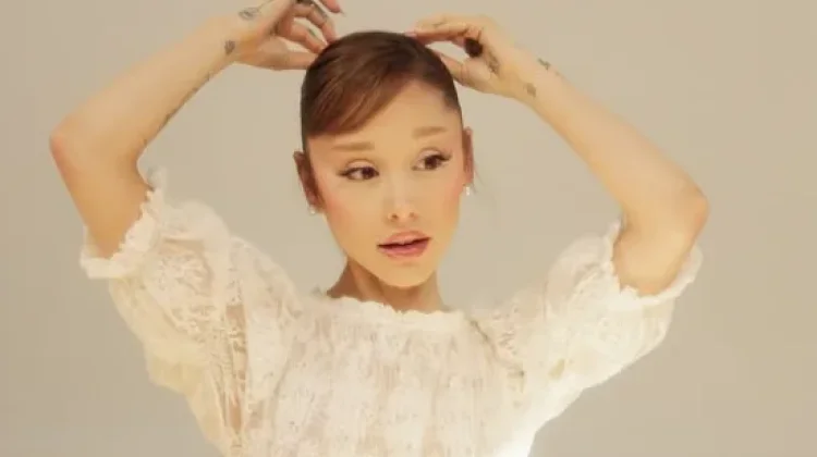 Ariana Grande Rilis Single Baru ‘Hate That I Made You Love Me’