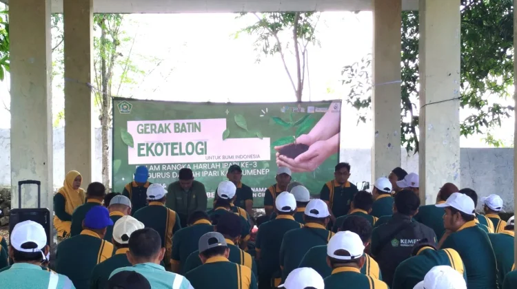 175 Penyuluh Agama IPARI Sumenep Tanam Seribu Pohon Avokado di Asta Bhujuk Pongken
