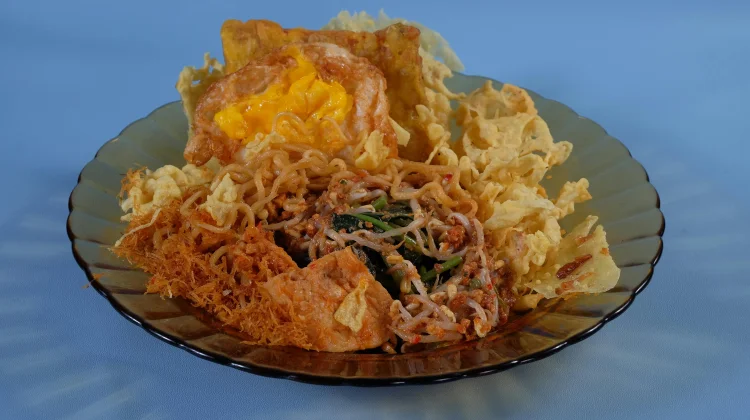 TasteAtlas Pilih Pecel sebagai Salad Terbaik Asia, Warganet Indonesia Bangga