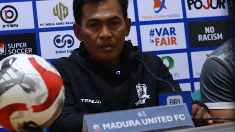 Tekanan Besar, Caretaker Madura United Minta Pemain Tingkatkan Motivasi