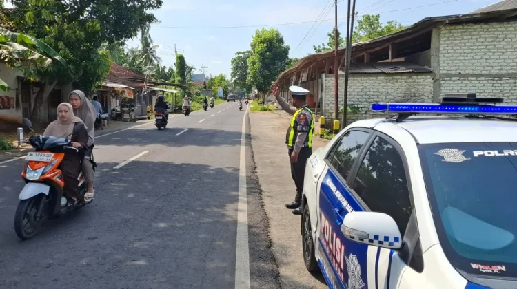 Satlantas Sumenep Patroli Kawasan Rawan Kecelakaan di Gapura