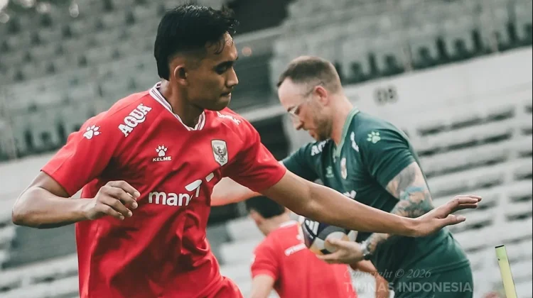 John Herdman Ungkap Alasan Rizky Ridho Jadi Kapten Timnas Indonesia