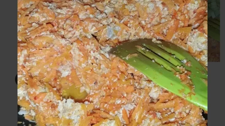 Tahu Isi Ayam Pedas Jadi Camilan Favorit Masyarakat