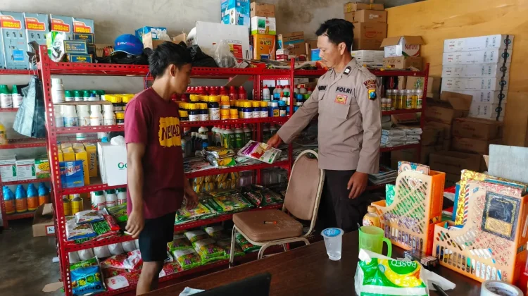 Polsek Rubaru Cek Ketersediaan Pupuk Petani