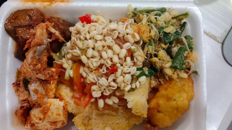 Menjaga Jejak Leluhur lewat Sebungkus Nase' Bu'bu' Khas Sumenep