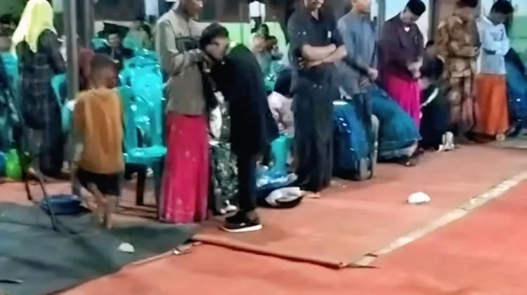 Pisah Kenang SDN Panaongan 3 Penuh Haru, Siswa Peluk Orang Tua di Penghujung Acara