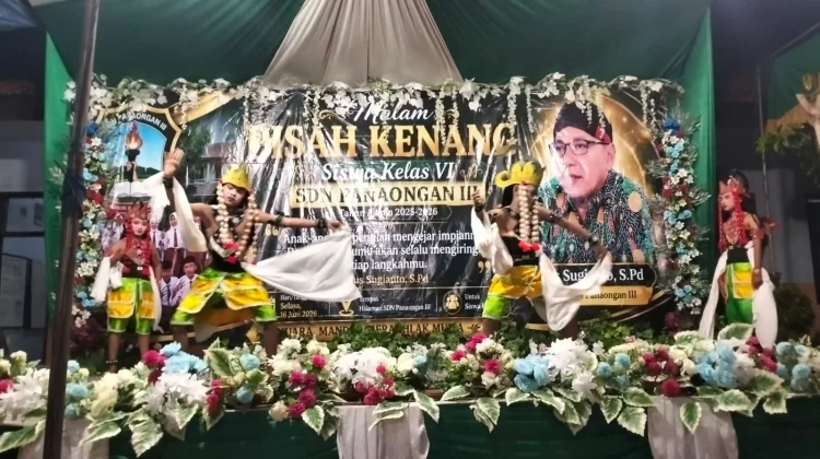Pisah Kenang SDN Panaongan 3 Penuh Haru, Siswa Peluk Orang Tua di Penghujung Acara