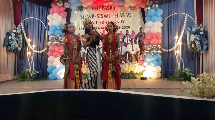 SDN Parsanga IV Sumenep Lepas Siswa dengan Penuh Syukur