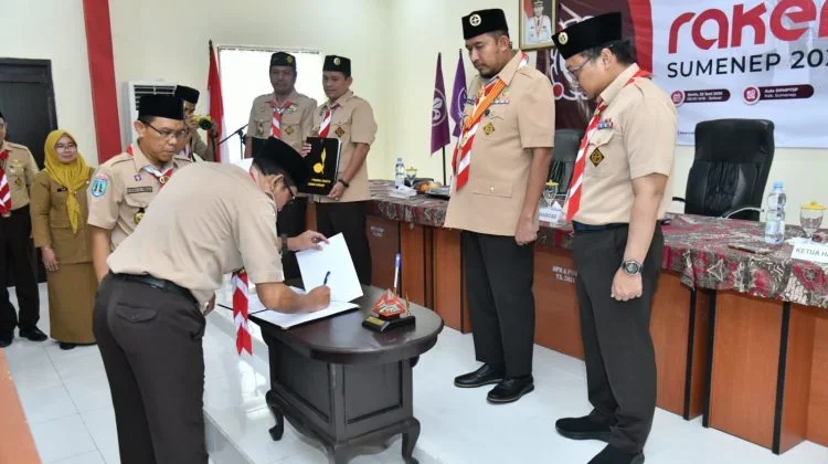 Kwarcab Pramuka Sumenep Luncurkan Program Beasiswa Kuliah 8 Semester