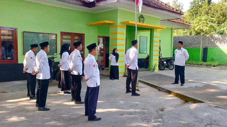 Kemenag Sumenep Lolos Penilaian Internal, KUA Lenteng Ajak Pegawai Dukung WBBK