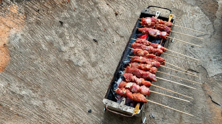 Sate Tetap Favorit, Ini Cara Menikmatinya dengan Lebih Sehat
