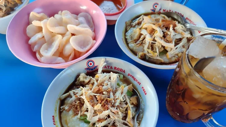 Bubur Ayam Jakarta Tetap Jadi Favorit Semua Kalangan
