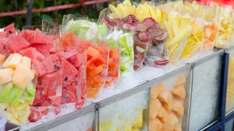 Cuaca Panas Bawa Berkah bagi Pedagang Buah