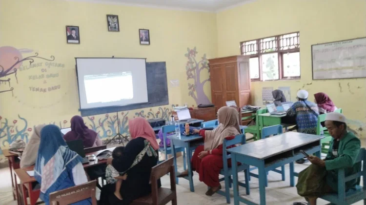KKG PAI Pasongsongan Latih Guru Membuat Microsite