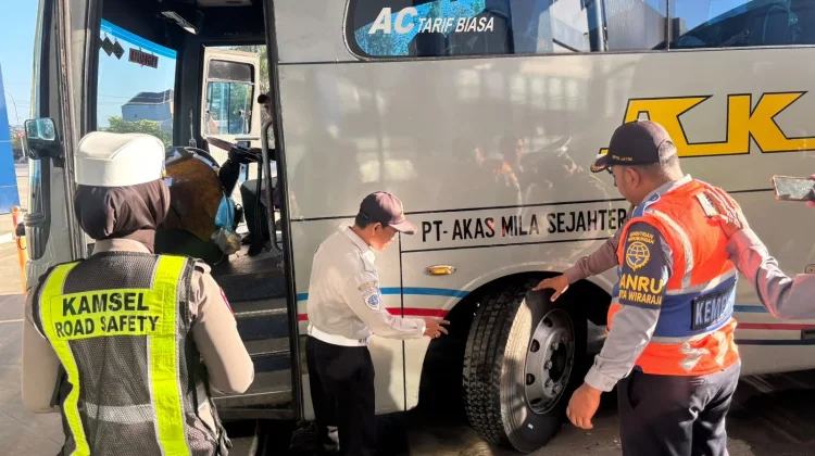 Satlantas Polres Sumenep Lakukan Ramp Check Bus