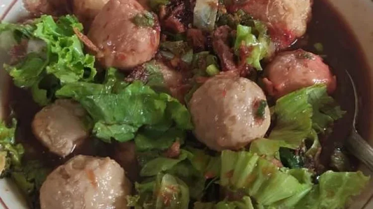 Nikmatnya Bakso Plus Sayur, Favorit Penikmat Kuliner