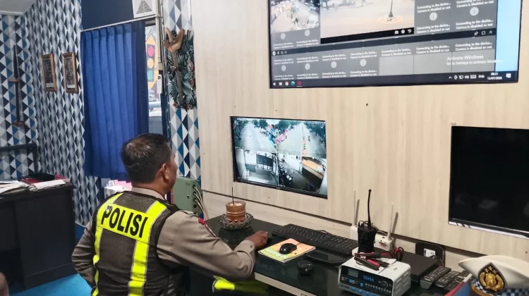 Satlantas Sumenep Optimalkan Pemantauan TMC