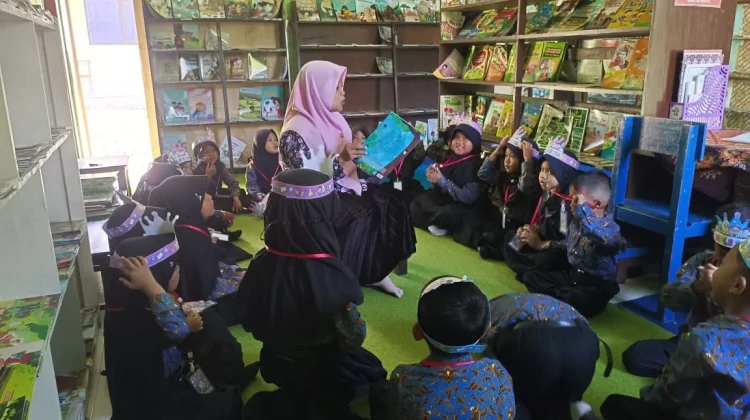 MPLS SDN Karduluk I, Perpustakaan Jadi Ruang Belajar Pertama Siswa Baru