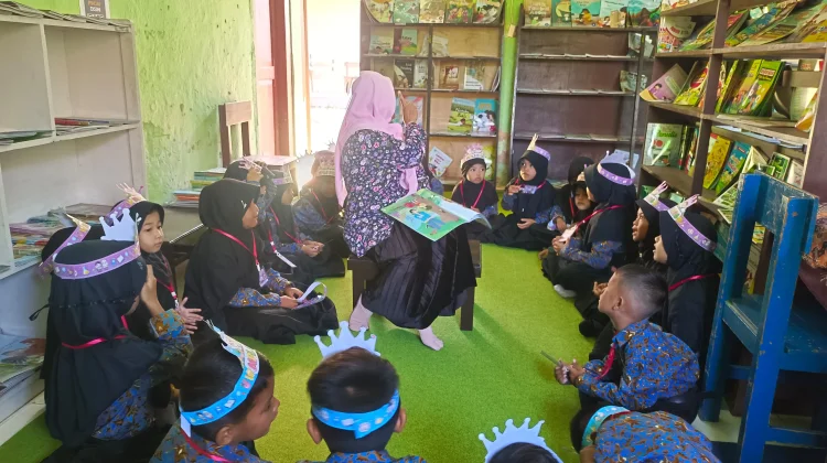 MPLS SDN Karduluk I, Perpustakaan Jadi Ruang Belajar Pertama Siswa Baru