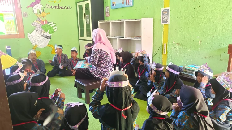 MPLS SDN Karduluk I, Perpustakaan Jadi Ruang Belajar Pertama Siswa Baru