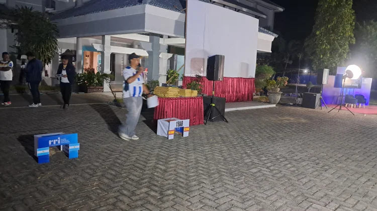 Nobar Final Piala Dunia, RRI Sumenep Bagi Hadiah