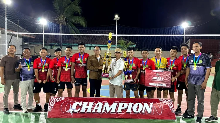 Tim Voli Putra SMKN 1 Sumenep Pertahakan Gelar Juara Rektor Unija Cup 2026